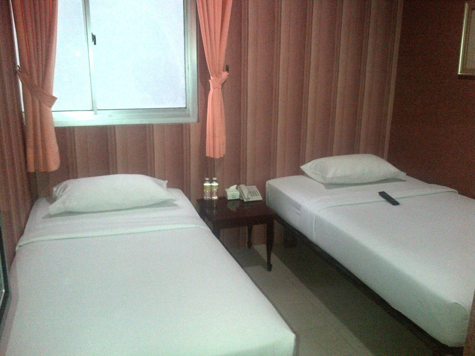 Twins Hotel Jakarta Eksteriør billede